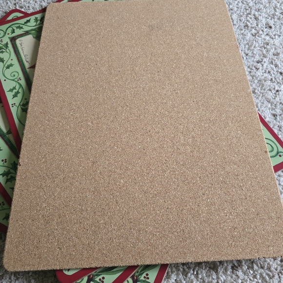 Christmas holiday poinsettia placemats, set of 4 - Picture 5 of 7